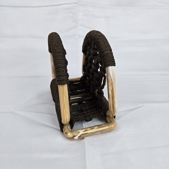 Vintage Macrame Napkin holder, retro napkin holder, brown fabric, napkin caddy - Picture 4 of 10